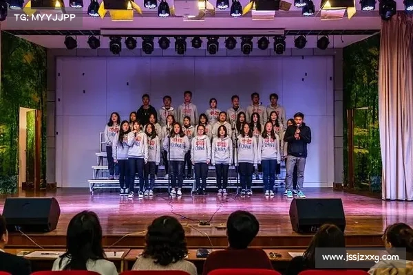 中国女子冰壶老将稳如泰山 小将拼劲十足展现青春力量 中国女子冰壶老将稳如泰山 小将拼劲十足展现青春力量